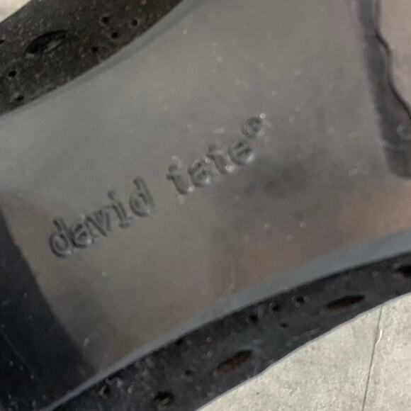 DAVID TATE Women's Narrow Black Leather Proud Perforated Cushioned Pumps SZ 8.5N - Picture 10 of 10